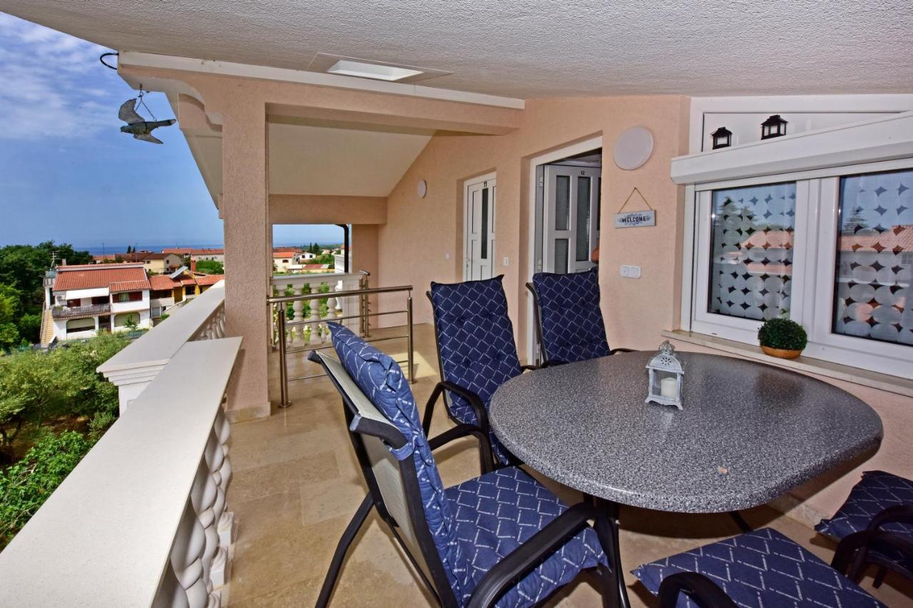 Apartments Elin Sofia Porec Bagian luar foto