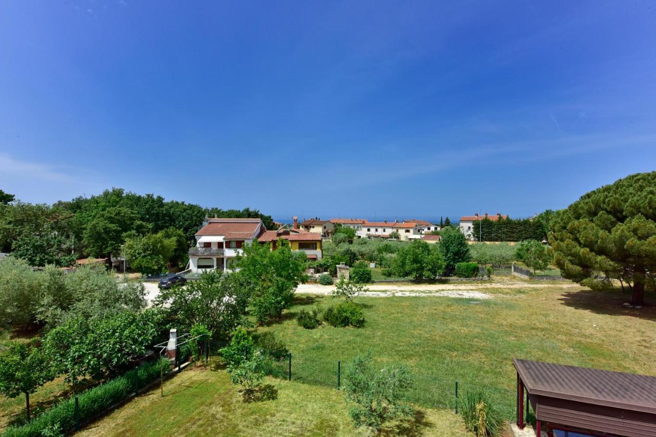 Apartments Elin Sofia Porec Bagian luar foto